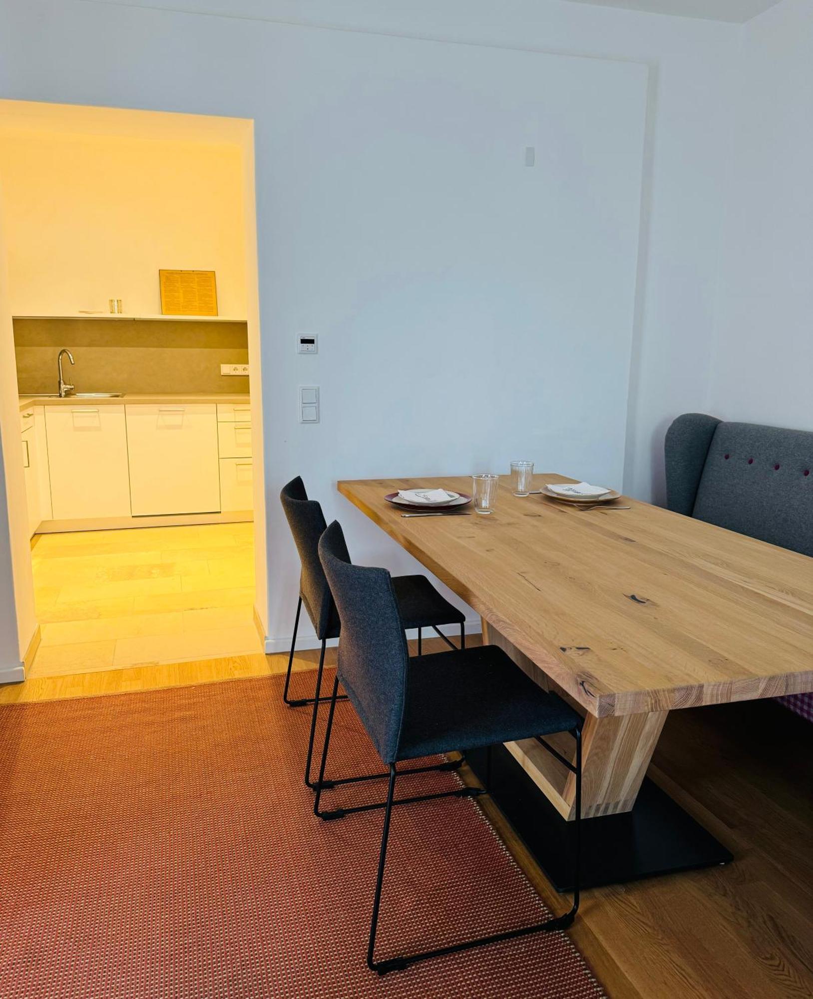 Greenhouse Apartment Am Stadtplatz Титмонинг Экстерьер фото