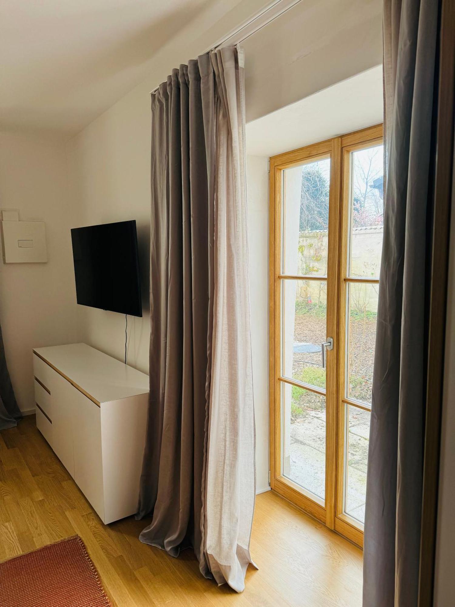 Greenhouse Apartment Am Stadtplatz Титмонинг Экстерьер фото